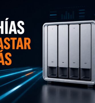 NAS de cuatro bahías con el texto sin gastar de más