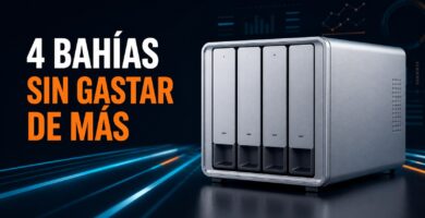 NAS de cuatro bahías con el texto sin gastar de más
