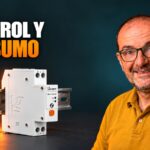 Albert junto al Sonoff Basic DIN Rail Zigbee con el texto Control y consumo